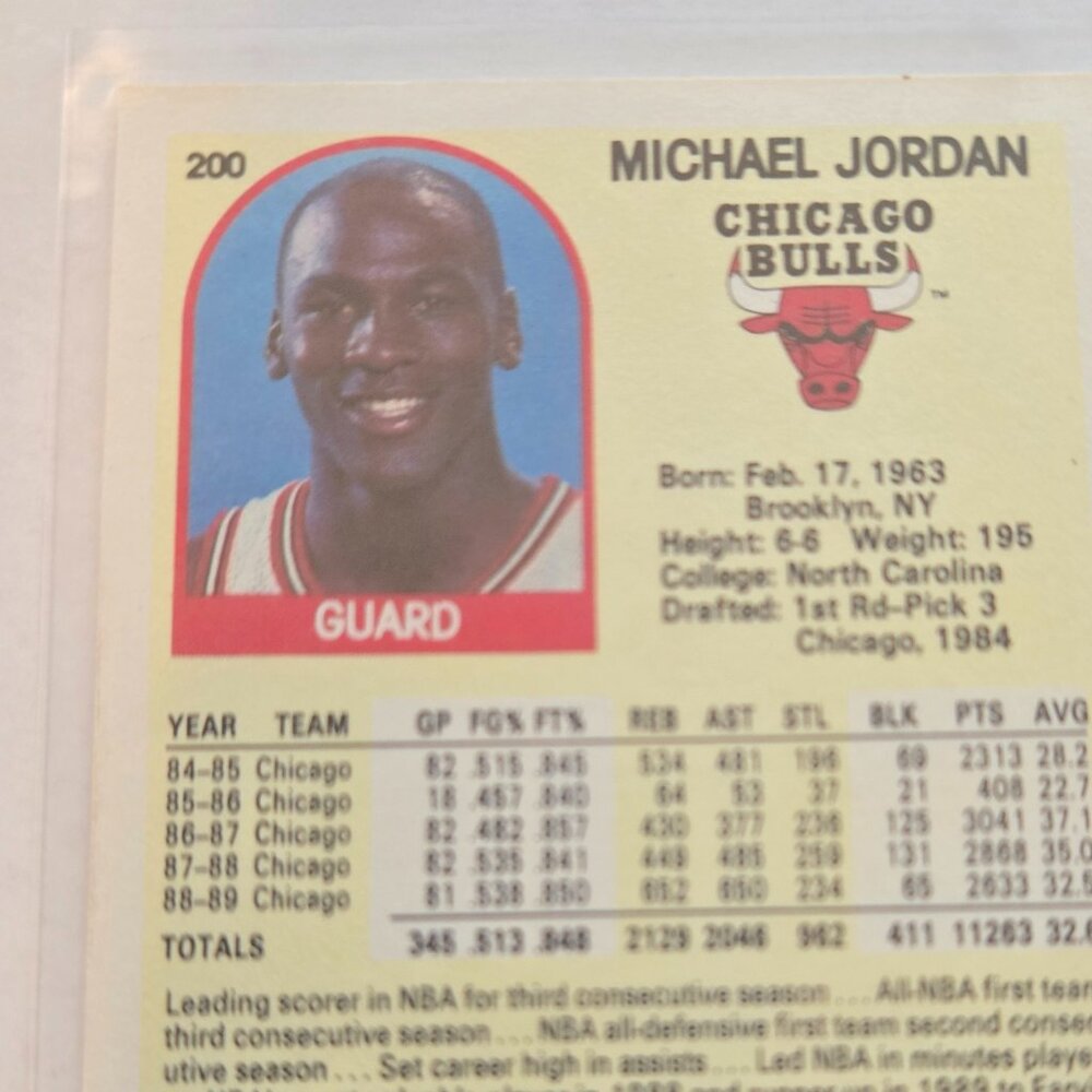 1989-90 NBA Hoops Basketball Michael Jordan #200 HOF Chicago Bulls - Picture 4 of 5